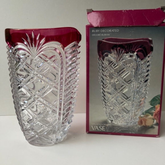 Fostoria Vase - Picture 3 of 6